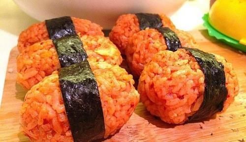 韩国|同样是米饭,韩国人捏成了饭团,日本人卷成了寿司,中国人做什么