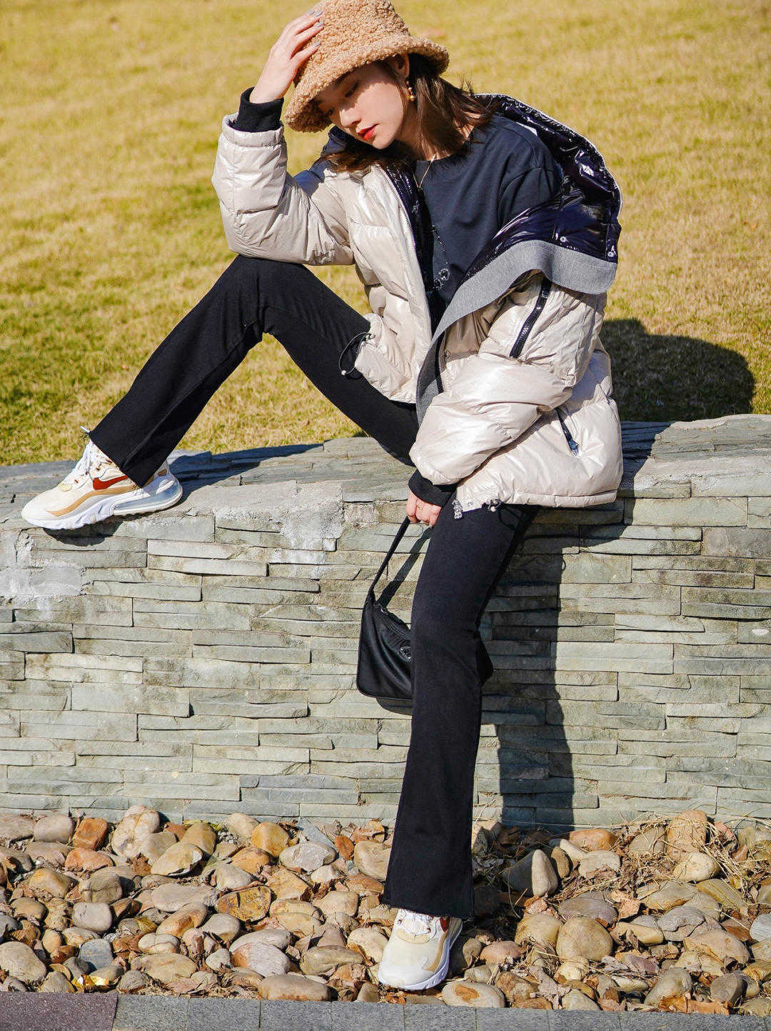 应季性|运动鞋到底有多百搭?裤装裙装都能配,上身效果一点不含糊