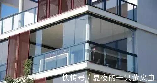 无框|阳台还可以这么封?邻居家阳台窗户连框都没有,看上去和没封一样