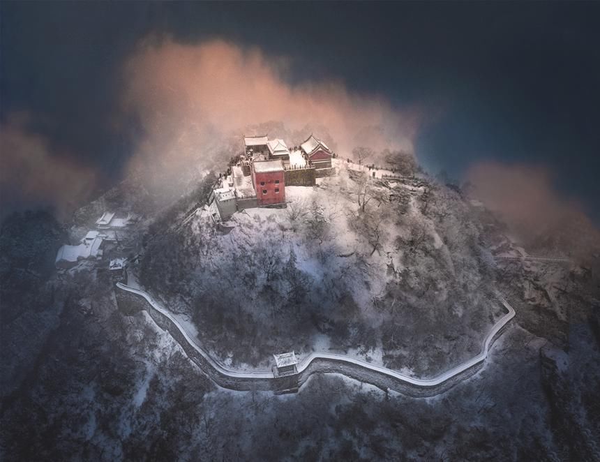 风雪|风雪武当山,仙境藏玄机!大雪封山时,道人、隐士都在干什么!