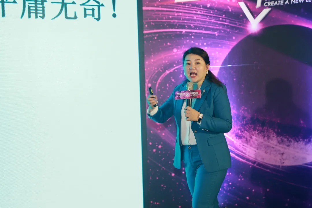 加盟商|百莲凯22周年盛典暨百莲凯2021年度人物颁奖典礼圆满落幕