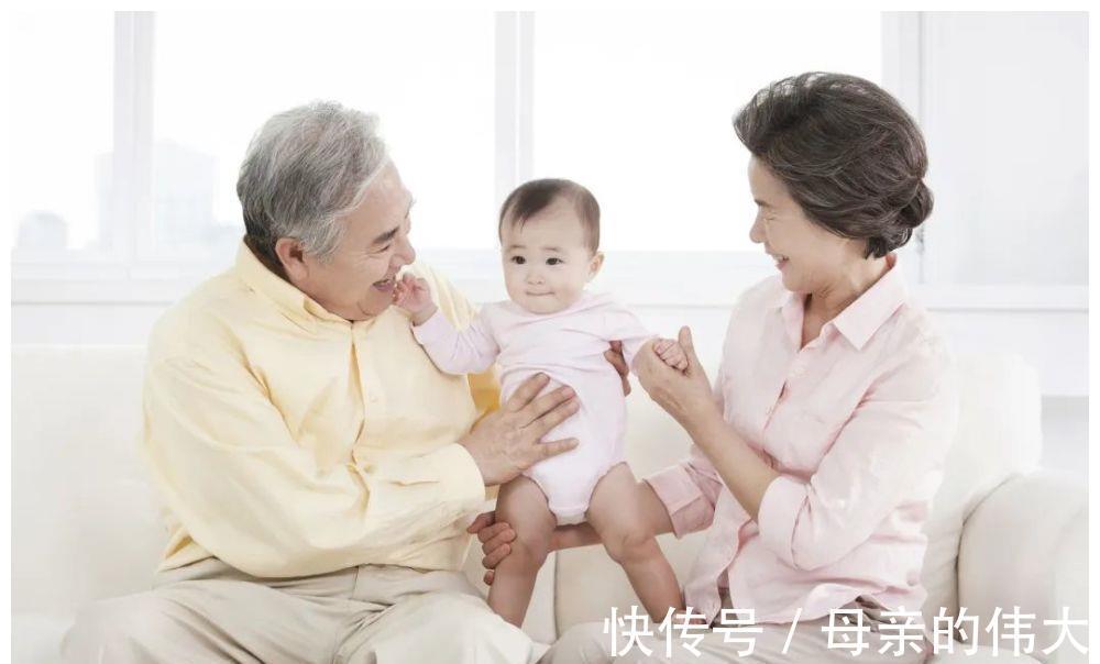 宝妈|“一拖二的日子,我快崩溃了”,生二胎的你,根本不值得“可怜”