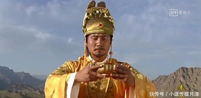 明朝|明朝一位大臣的祖坟发光,家中井水变美酒,朱元璋下令:满门抄斩