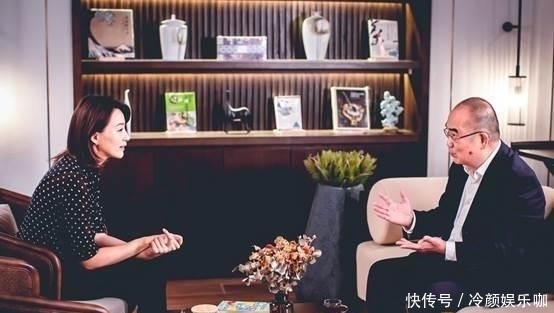 央视 董卿给粉丝写亲笔信,自曝为朗读者呕心沥血,力破被央视开除谣言