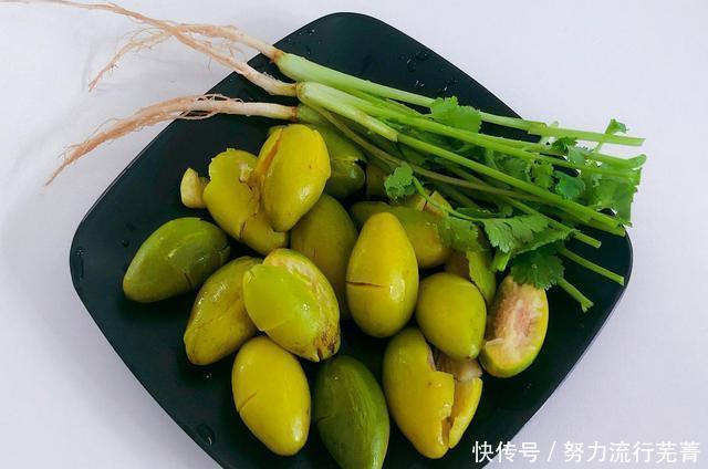 甘甜|维生素C是苹果的10倍,和猪肺一起炖煮,汤汁甘甜浓郁,润肺润燥