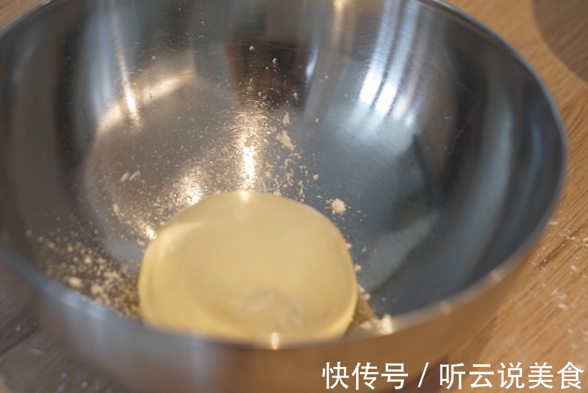 西餐厅几十块的披萨自己在家做，水果浓郁，料足味道好！