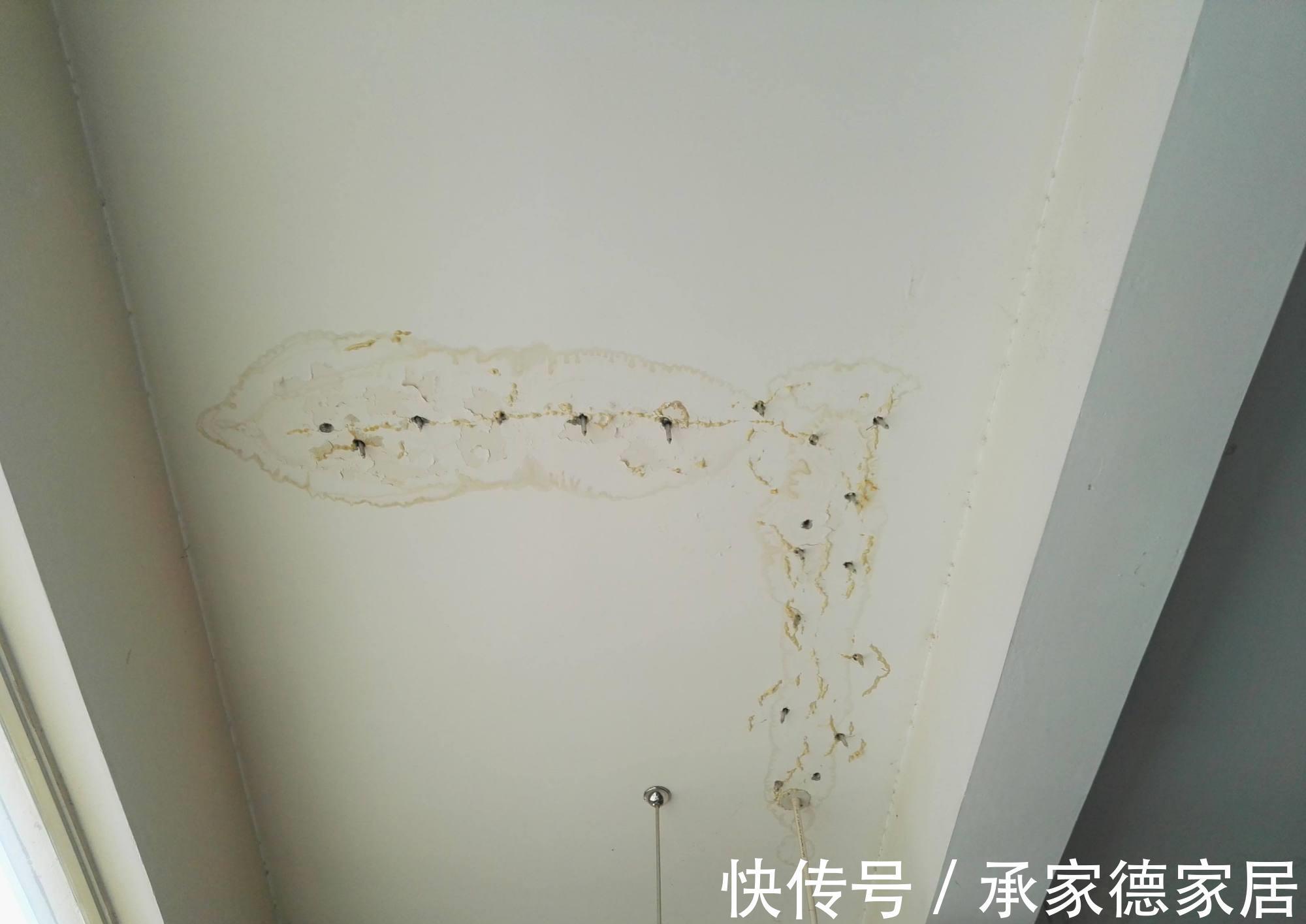 开裂|卫生间漏水的可能原因有4种，其中3种不需要砸砖，就可以补漏！