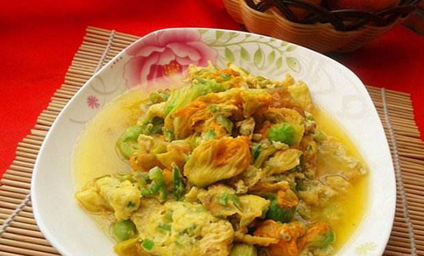 南瓜花|现在最该吃的菜是它了,2元钱一斤,消除疲劳,改善睡眠,防中风