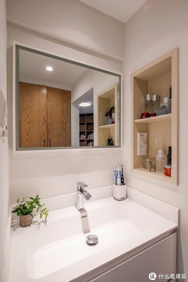 书房|打破传统客厅布置,这样的家是时代的潮流?还是标新立异