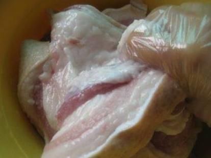 保鲜膜|腌腊肉时,10斤肉用几斤盐最合适?原来一直都放错了,难怪不好吃