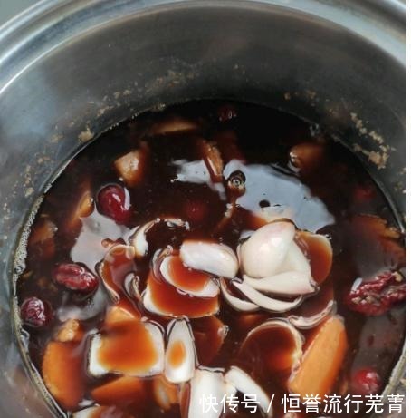 红枣和“它”搭配，金子都不换，气血双补，中年女性要常吃