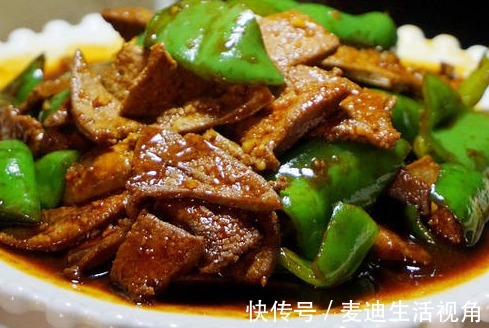 孟大哥|43岁大哥晕倒，查出高血脂，医生：不想血管“报废”少碰3物