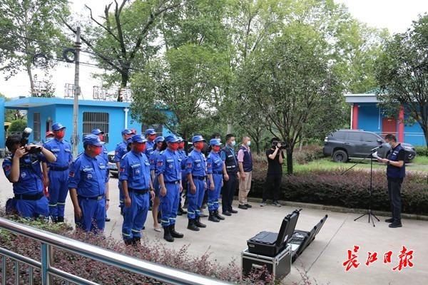 探测仪|武汉蓝天救援队又添两台生命探测仪