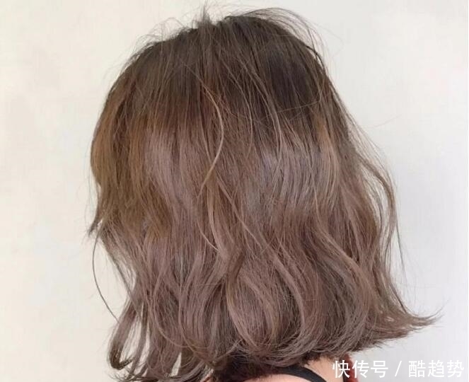 脸大|新春短发推荐:这样的短发适合头发少的人,大脸也可以