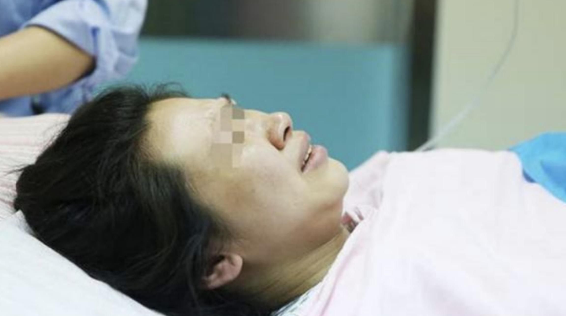 双胞胎|孕妈生下男娃后,过了6天又产下双胞胎,网友:人生赢家