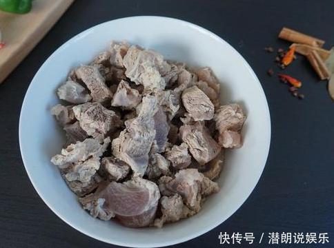 西红柿|炖的牛肉又老又柴老师傅说多放2种调料,牛肉又软烂又好吃
