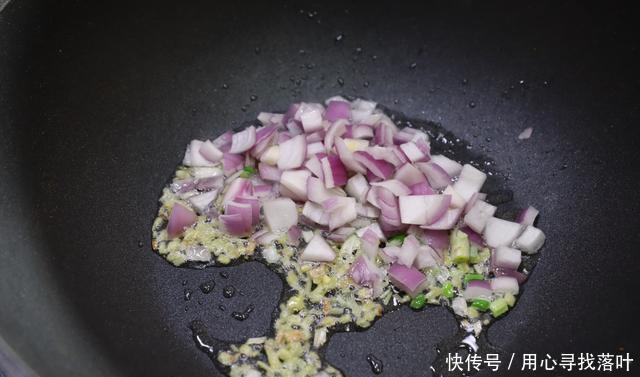 切片|炒孜然羊肉的时候,切片的方法是非常关键的,做得比烤肉还要香