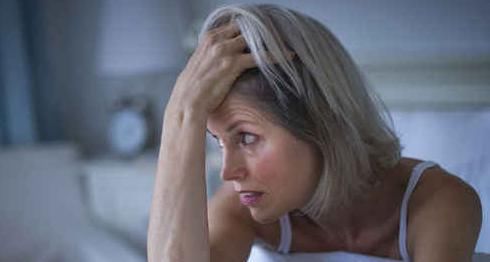  远离|失眠最怕一种“水”，每晚喝两口，远离焦虑抑郁，瞌睡虫不请自来