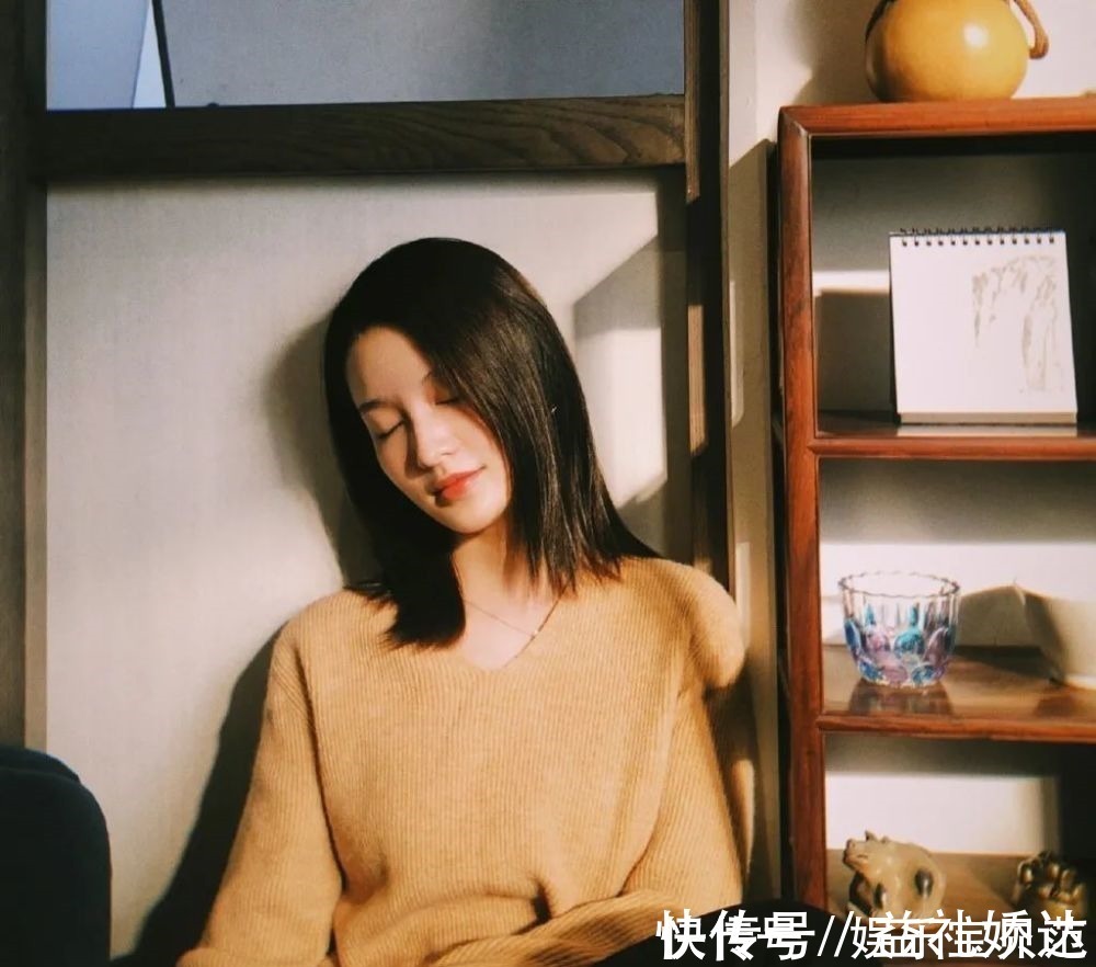 淡颜系|双眼皮、一字眉已经过时了,现在的美女标准是这样……