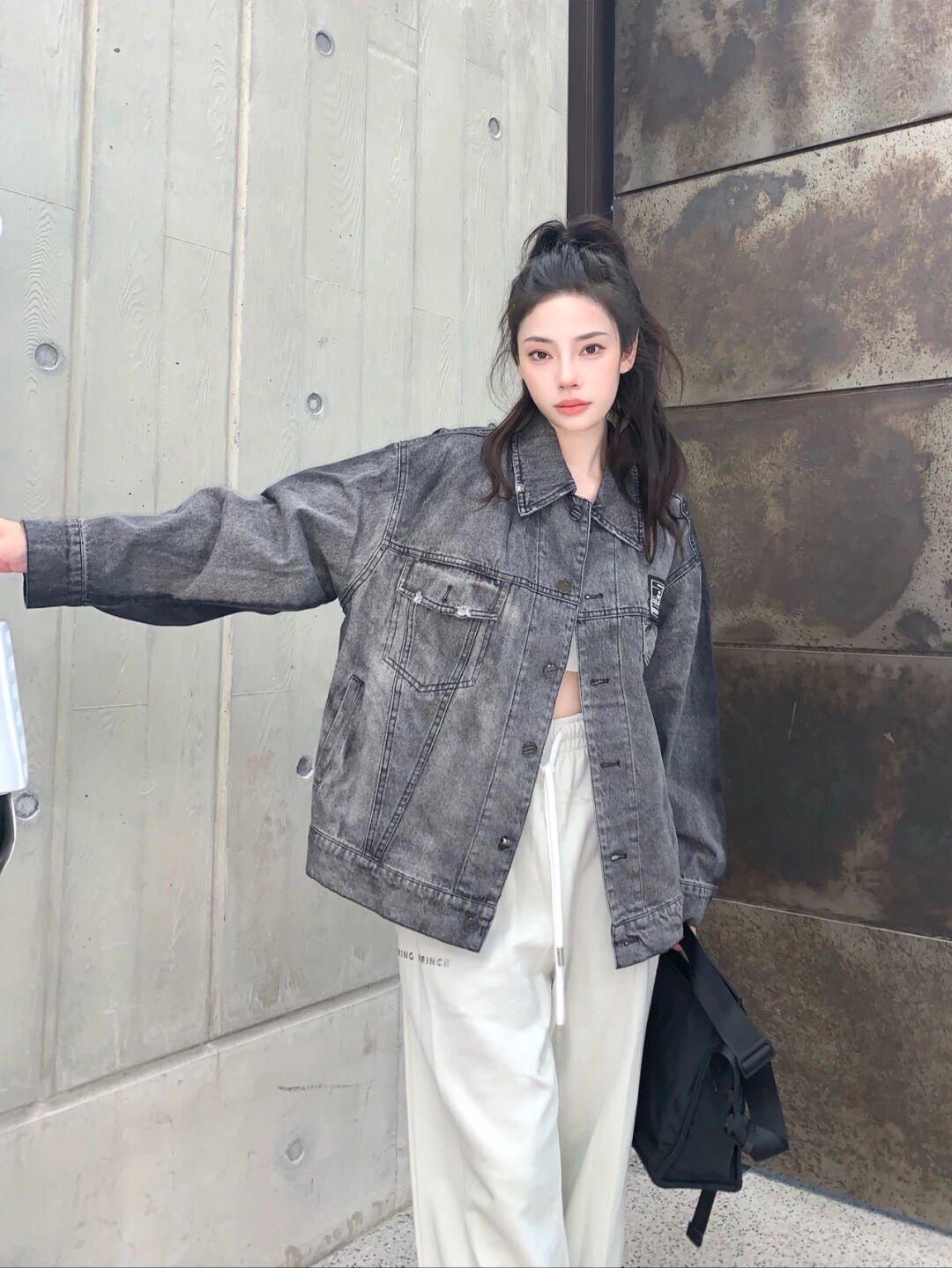 千鸟格|谁说黑白灰只能单调?掌握这几个搭配思路,基础色也能穿出高级感