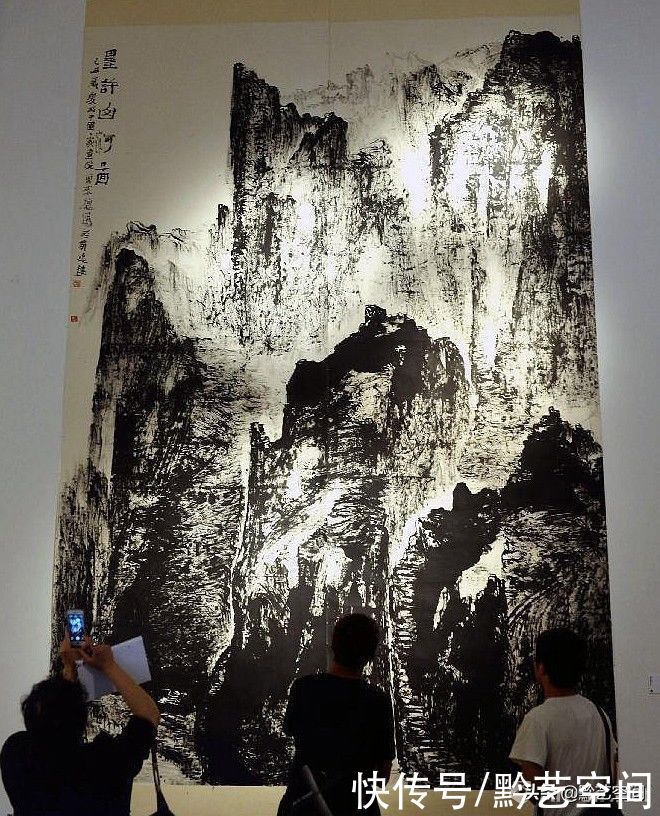 书法|「艺术人物」曾来德：传统与现代之间“锋出八面”