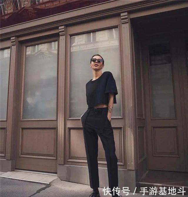 搭配 开春穿搭模板大衣+烟管裤=又飒又美,适合30到60岁女性!
