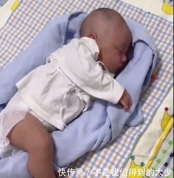 宝宝1岁前有7个“猛涨期”,前两个月更关键,抓住一个娃长更高