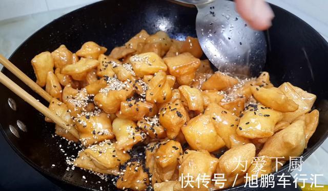 保鲜膜|面粉别炸油条了,锅里炒一炒,个个焦脆又香甜,一口一个真过瘾