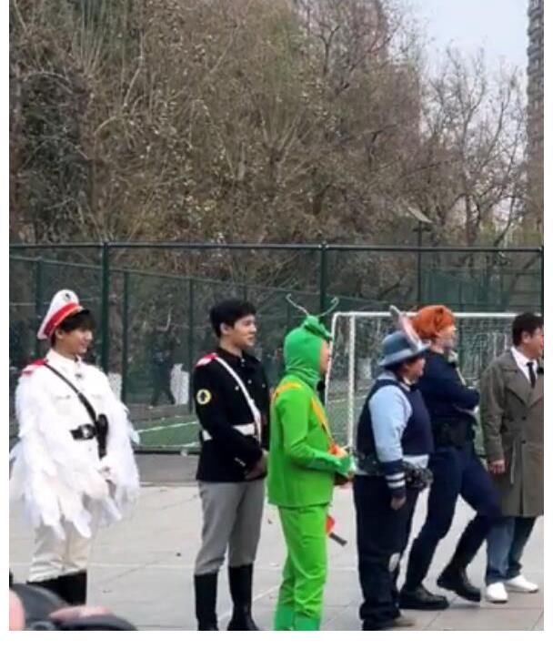 笑不活了！楊洋cos黑貓警長，范丞丞cos尼克？宋小寶、楊迪猜不到