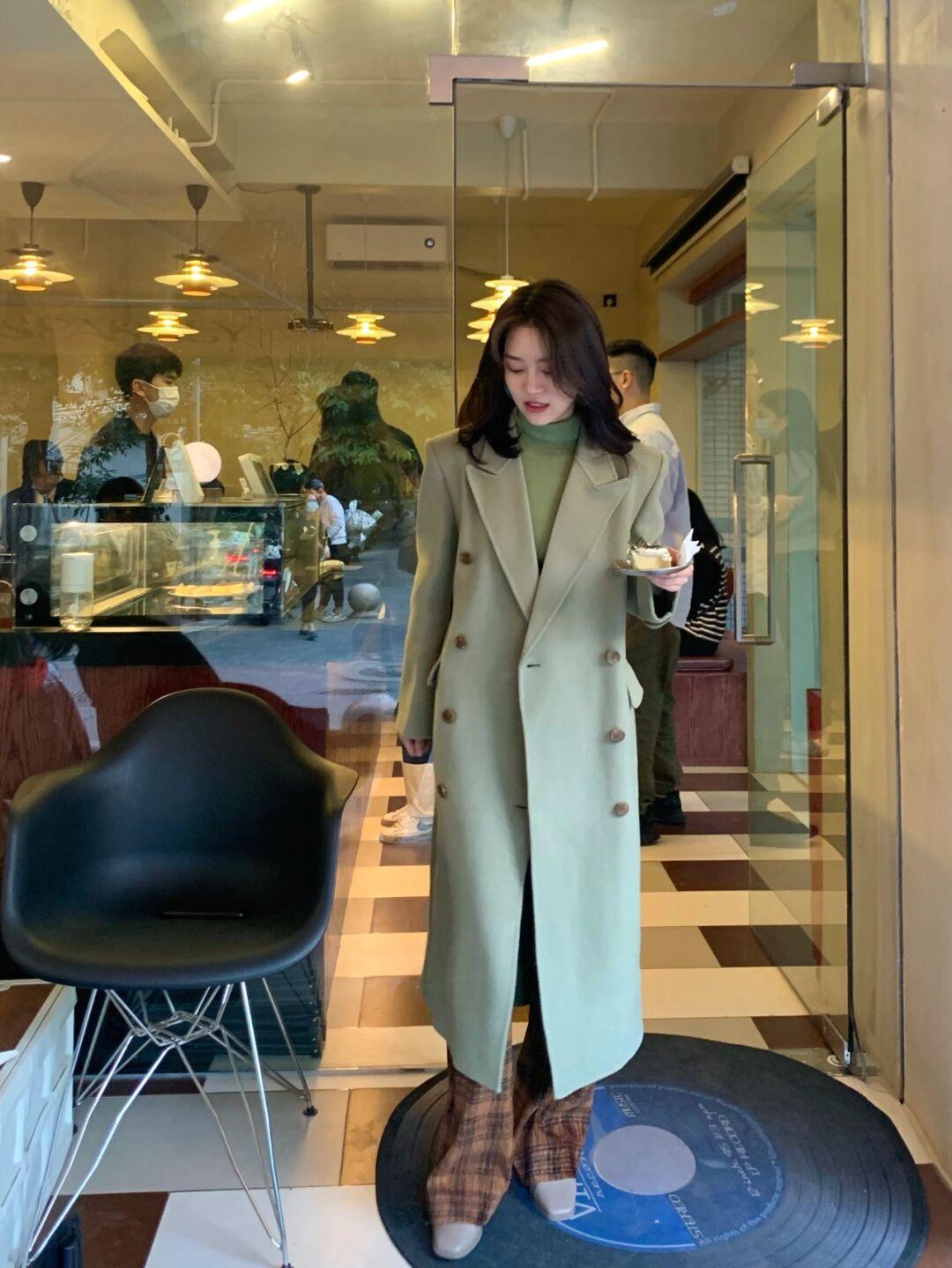 洋气|冬天怎么穿才保暖又洋气?这几款大衣值得借鉴,美得高级优雅