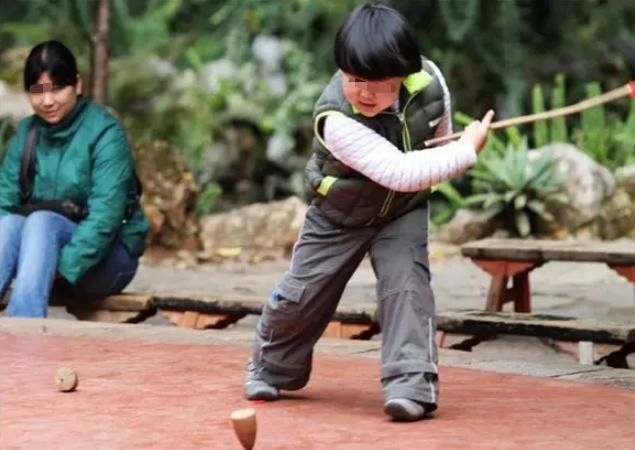 血型|血型决定宝宝性格?学者的猜测被否认,娃的性格与“成长”有关