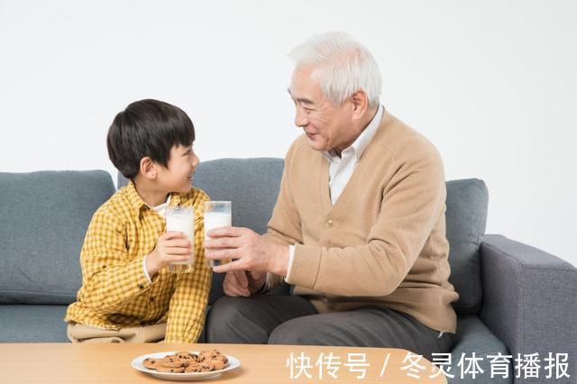 寒气|为啥不建议女性每天喝牛奶？可能很多人不清楚原因