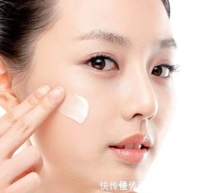 女人衰老得快,教你4个紧致脸部小妙招,让你比同龄人年轻