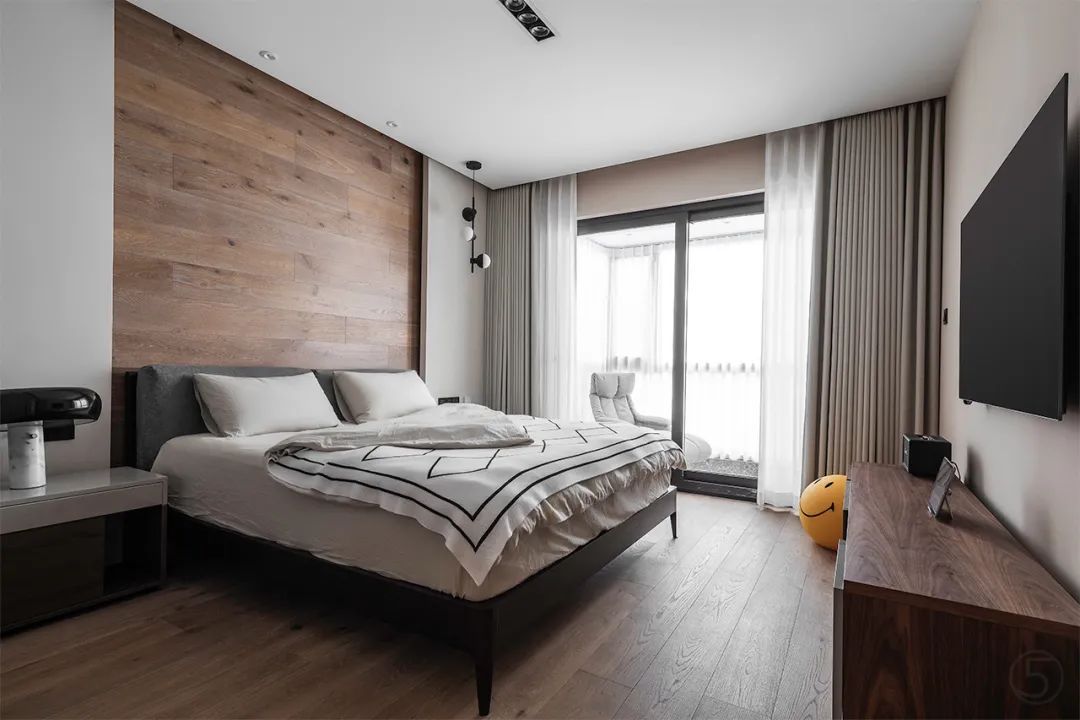 朴素|280㎡现代简约,简单朴素的空间,精致文艺的装饰,满屋轻松惬意