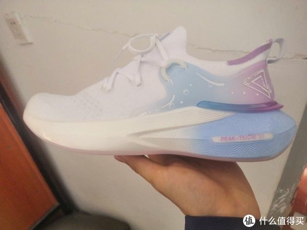 中底|闲来挑灯论鞋 篇五十七：打翻调色盘的新态极——匹克态极3.0gt泡泡配色开箱
