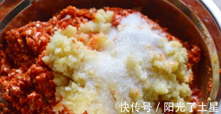 教你做剁辣椒，掌握2个比例，香辣咸鲜，拌啥都香，好吃无添加！