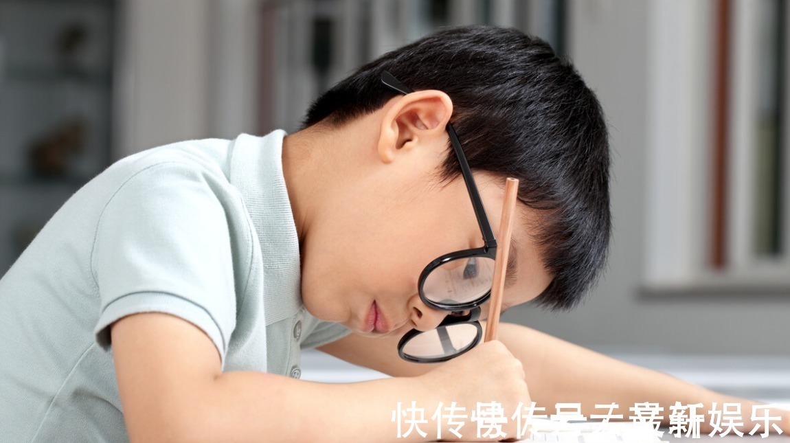 儿子|把儿子养废后,我才顿悟:得了“空心病”的孩子,永远学不会自律