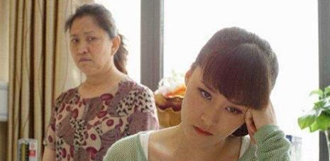 弟弟|“弟弟我养,那我儿子谁养”,大女儿绝望质问,却被父母无情嘲讽