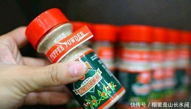 同样是胡椒,“黑胡椒”和“白胡椒”有啥区别?知道后别乱买了!