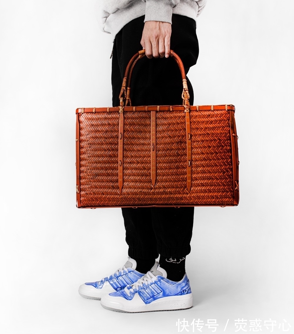 球鞋 17 万才能买的球鞋套装!「特殊版本」开箱上脚!