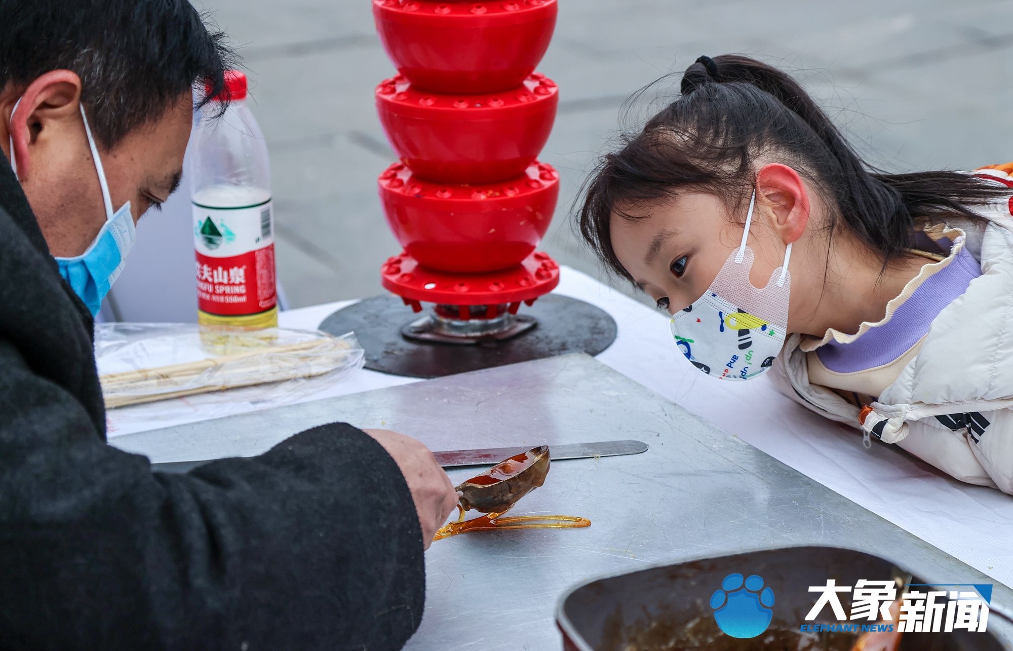 庙会|图集丨冬奥元素风靡元宵节庙会