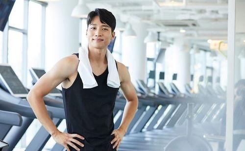 力量|男人想要提升身体素质,坚持做好这4点要求,变得更加强壮有力量