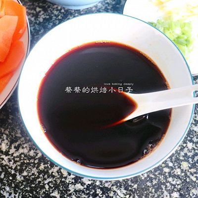 豆瓣酱|#一勺葱伴侣，成就招牌美味#青椒炒鸡腿