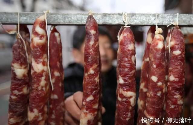 下晒|灌腊肠时,不要直接放太阳下晒,牢记4个诀窍,腊肠又香又入味