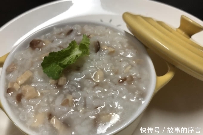 胃不舒服的人,早上记住2喝及2不吃,养护胃黏膜,胜过吃胃药