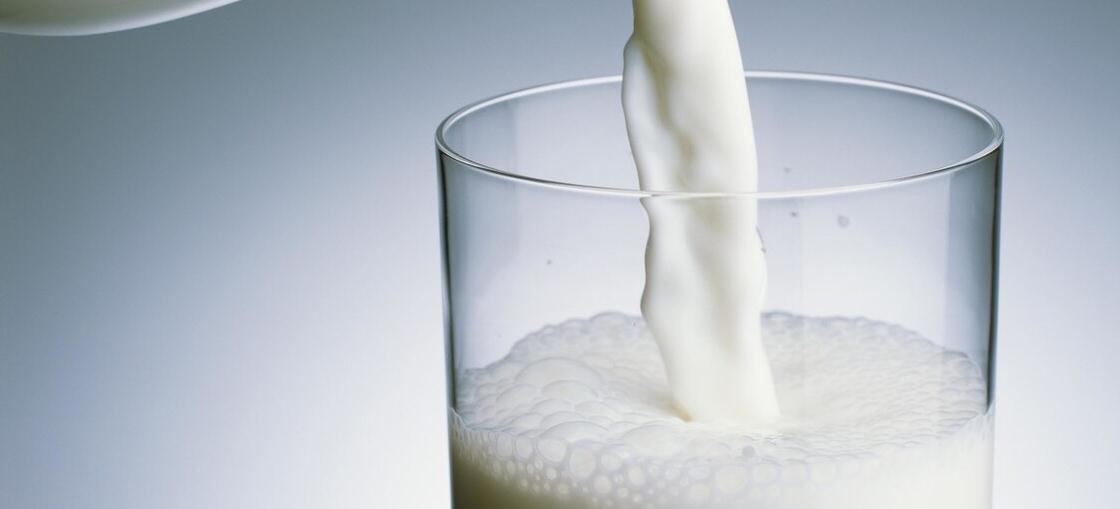 脾胃|积食可以吃石榴吗?儿科医生:想要孩子脾胃健康,3种食物或少吃