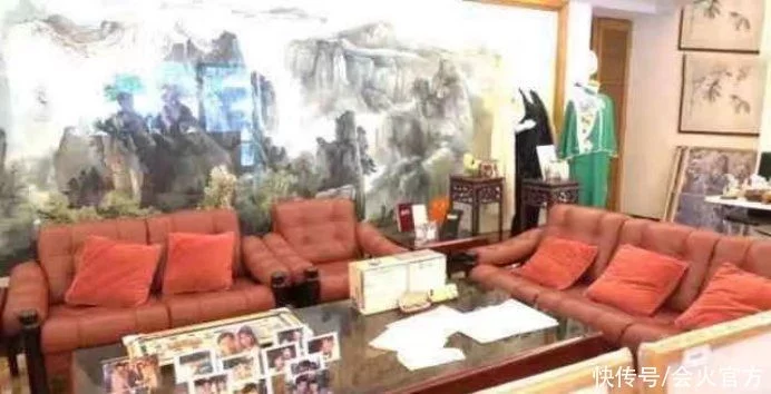 琼瑶5亿豪宅内景曝光!客厅堪比博物馆,林心如苏有朋旧照摆一桌