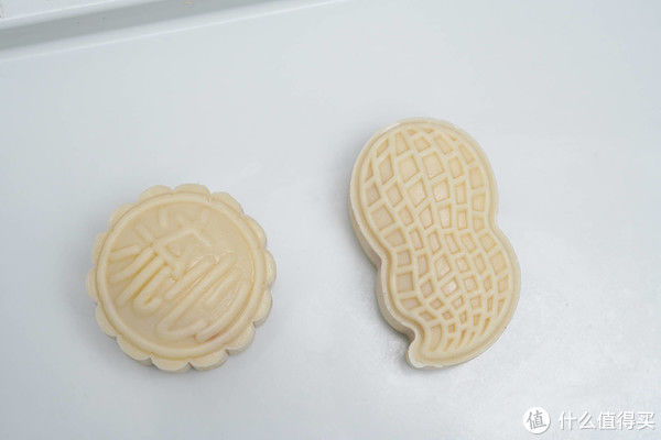 黄馅|老纪烘焙工坊 篇三十:中秋节它来了!今年教你奶黄流心月饼,好吃的不行,而且非常简单,有手就行