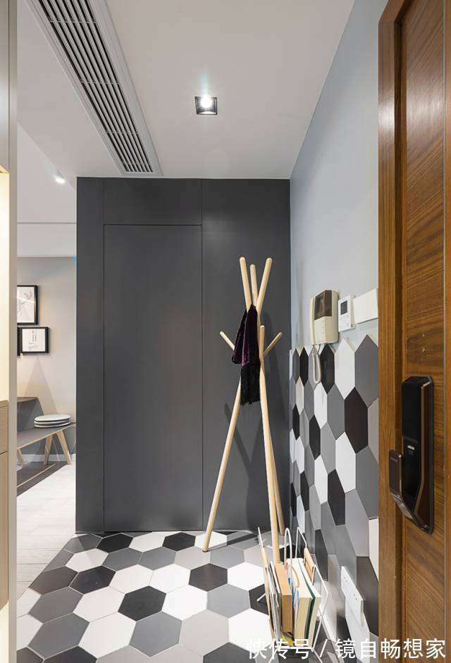 卫生间|大门正对卫生间的门怎么解决这些方法能帮到你!