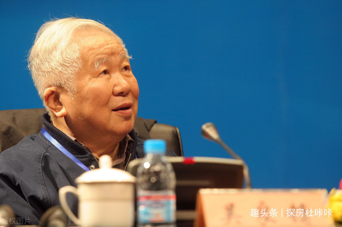 阁楼|一楼“送院子”顶楼“送阁楼”,选哪个会更好建筑学家给出答案